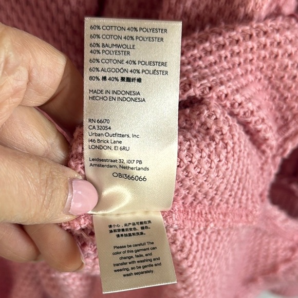 Free People We The Free She's A Keeper Coral Cowl Mock Neck Sweater Sz Med NWT - Picture 16 of 17